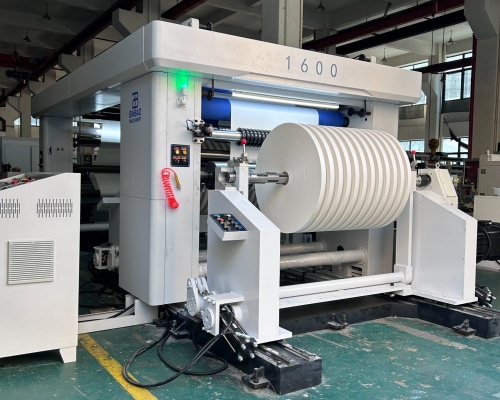 Máquina Cortadora Rebobinadora SLD para Bobinas Jumbo de Material para Etiquetas Autoadhesivas